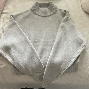 Aritzia grey sweater